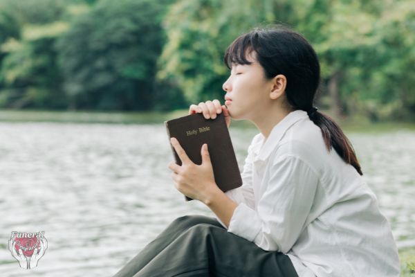 40+ Comforting Bibles Verses To Read After A Miscarriage